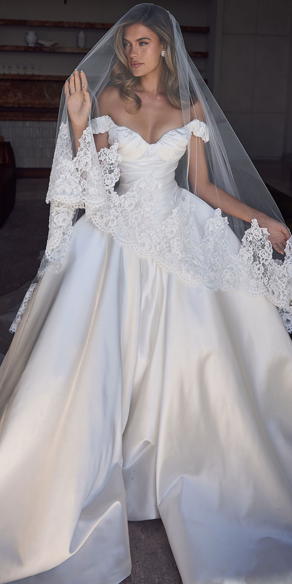 wedding dress trends 2026 simple strapless neckline off the shoulder pallascouture