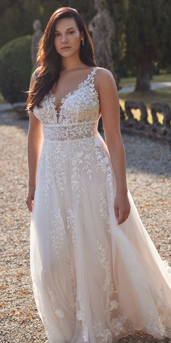 bohemian wedding dresses plus size lace justinalexander