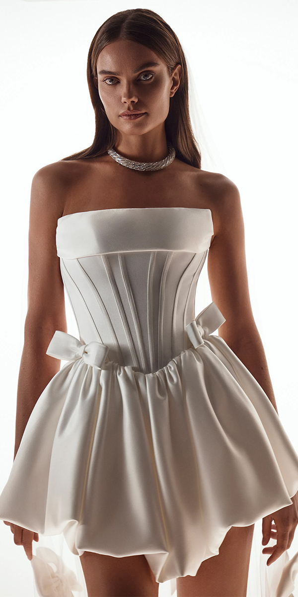 short wedding dresses simple strapless neckline lucesposa