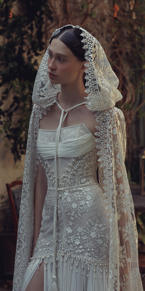 vintage inspired wedding dresses lace veil kimkassas