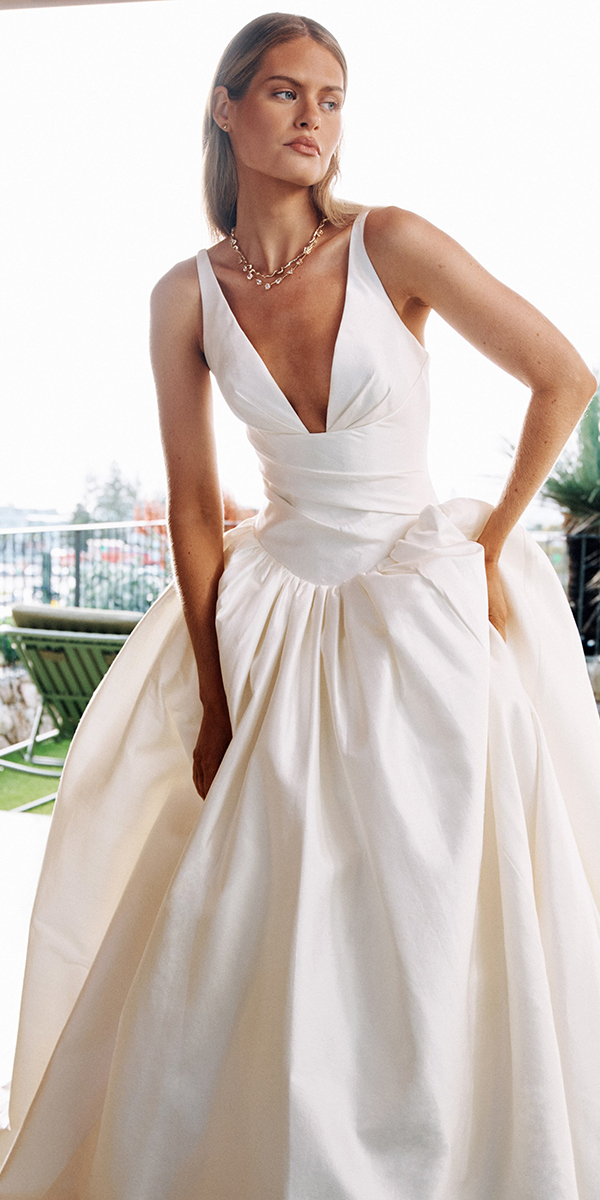 trendy wedding dresses simple v neckline leahdagloria